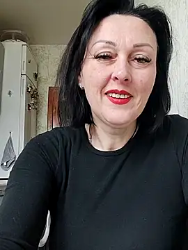 HelgaDennis online show from March 25, 2026, 9:41 am