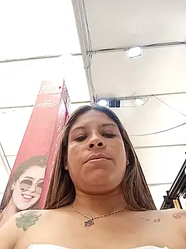 alanna6950 online show from July 27, 2026, 5:20 pm