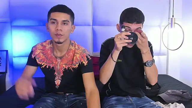 your d0ll1 online show from April 12, 2026, 4:49 am