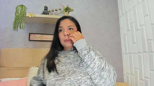 Cloee evans online show from April 15, 2026, 11:49 am