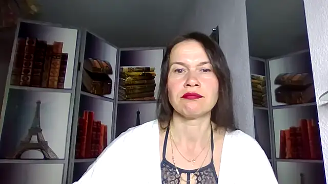 Selena Moo online show from March 31, 2026, 8:05 am