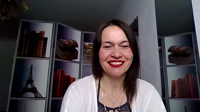 Selena Moo online show from April 10, 2026, 8:32 am