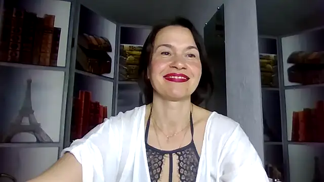 Selena Moo online show from March 27, 2026, 8:26 am