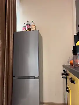 sweetchery666666 online show from March 25, 2026, 4:56 am