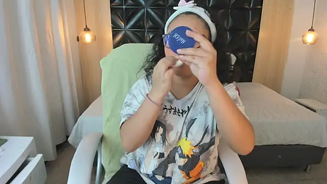 Rapthalia  online show from April 18, 2026, 5:43 am