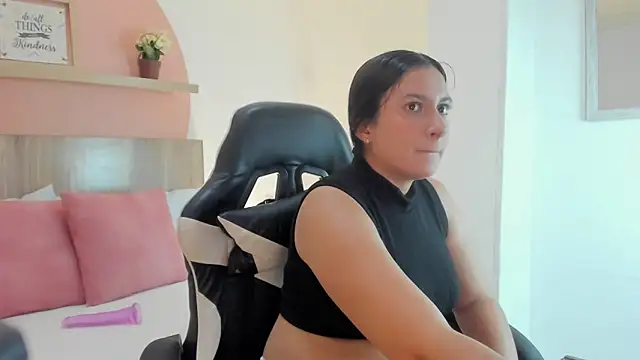 kira relish online show from March 27, 2026, 1:01 pm