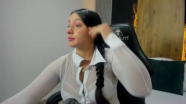 kira relish online show from April 8, 2026, 11:22 am