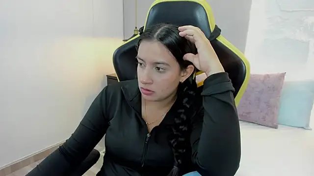 kira relish online show from April 14, 2026, 11:15 am