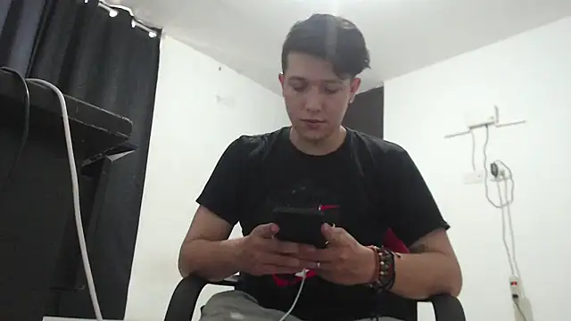 Lucifeeeer 666 online show from April 25, 2026, 8:28 pm