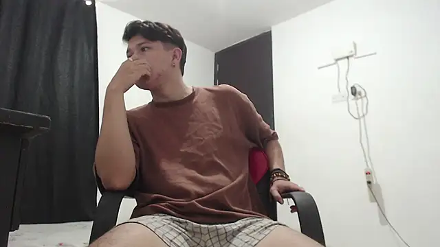 Lucifeeeer 666 online show from April 26, 2026, 8:28 pm