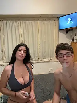 Snapshot of StefyStevis chatting on April 24, 2026, 3:30 am StefyStevis online show from April 24, 2026, 3:30 am