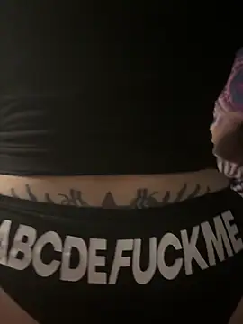 babesanddaddy online show from April 22, 2026, 3:24 am