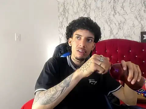 Ryder-Stone online show from April 3, 2026, 8:15 pm