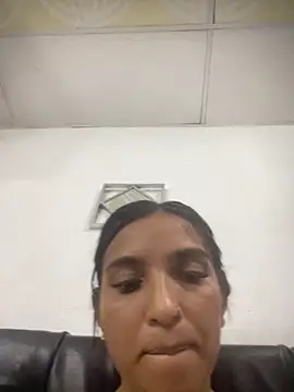 Blowjob-Queen  online show from April 14, 2026, 2:27 am