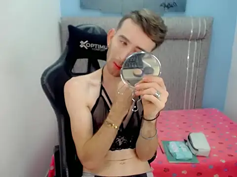 Dani high online show from April 3, 2026, 8:26 pm