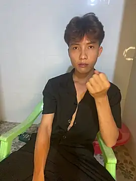 Nguyencuong1999 online show from May 24, 2026, 1:22 pm