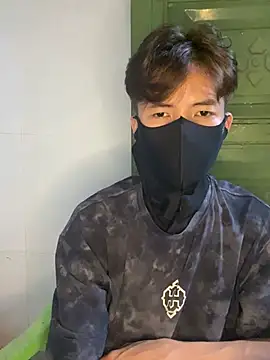 Nguyencuong1999 online show from May 22, 2026, 2:37 pm