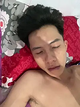 Nguyencuong1999 online show from April 18, 2026, 1:30 am