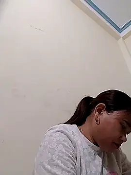 Moubie1 online show from April 12, 2026, 11:24 am