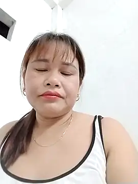 Moubie1 online show from April 1, 2026, 1:41 pm