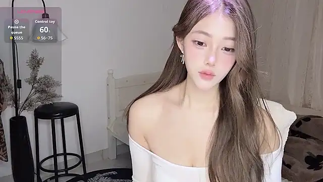 ceekie-77 online show from April 9, 2026, 11:11 pm