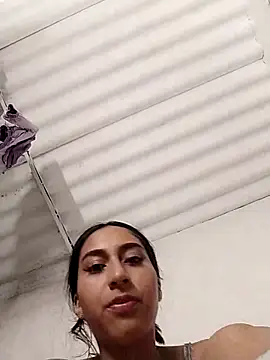 Sexy sara outdoorss online show from April 15, 2026, 3:23 am