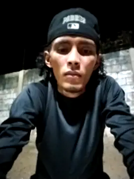 spittermasterpig1 online show from April 6, 2026, 4:46 am