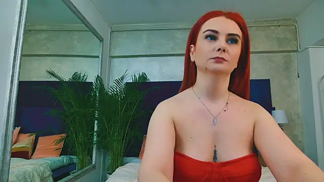 EvaThorn online show from March 26, 2026, 6:33 am