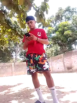 HOTRAINYGOLDEN online show from March 20, 2026, 3:46 pm