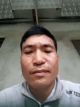 Snapshot of Sutinh85 chatting on March 23, 2026, 8:36 am Sutinh85 online show from March 23, 2026, 8:36 am