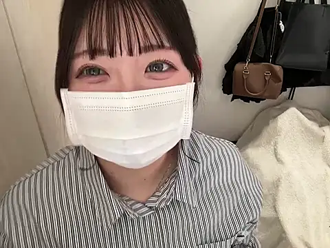 y-u-r-a-33 online show from April 11, 2026, 7:16 am