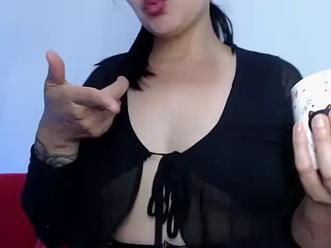 SCARLETTTX online show from April 15, 2026, 1:15 pm