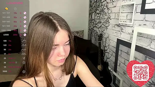 Snapshot of ElmiraDabato chatting on July 8, 2026, 10:27 am ElmiraDabato online show from July 8, 2026, 10:27 am