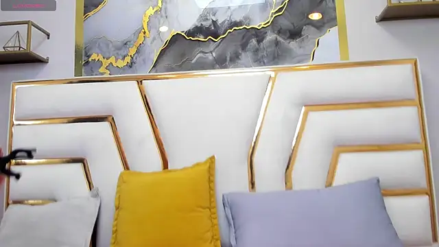 Nahomi rosse online show from April 3, 2026, 2:23 pm