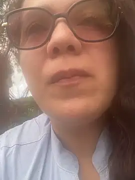 Alaialuxe online show from April 8, 2026, 6:31 pm