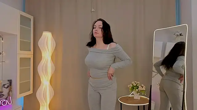 KaraNeagle online show from April 1, 2026, 6:26 am