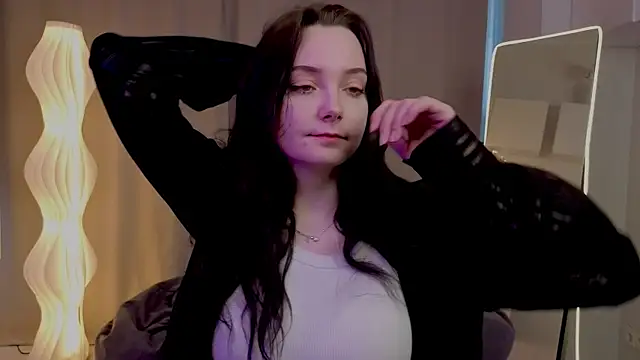 KaraNeagle online show from April 3, 2026, 6:09 am