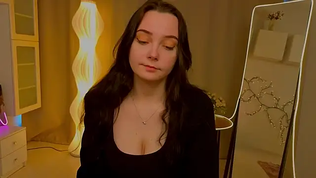 KaraNeagle online show from March 29, 2026, 6:15 am