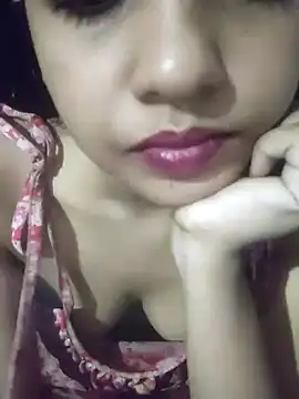 ALIZA FENDY online show from August 2, 2026, 7:33 pm