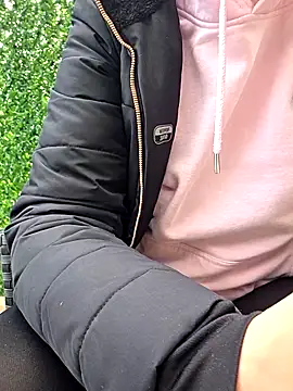 SellenaGomez online show from April 14, 2026, 3:50 pm