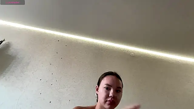 Snapshot of kamila_18_french chatting on July 16, 2026, 3:14 am kamila 18 french online show from July 16, 2026, 3:14 am