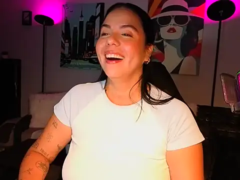 HannaJonns online show from June 19, 2026, 4:40 am