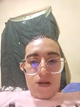 Snapshot of Greta_silber26 chatting on April 30, 2026, 8:05 pm Greta silber26 online show from April 30, 2026, 8:05 pm