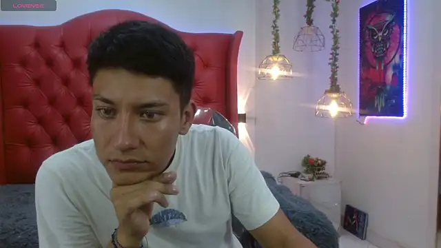 DominantBoy4 online show from April 6, 2026, 7:37 pm