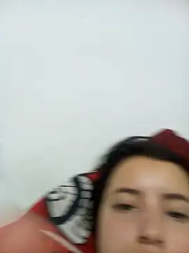 Snapshot of violetascottt chatting on April 5, 2026, 12:17 am violetascottt online show from April 5, 2026, 12:17 am