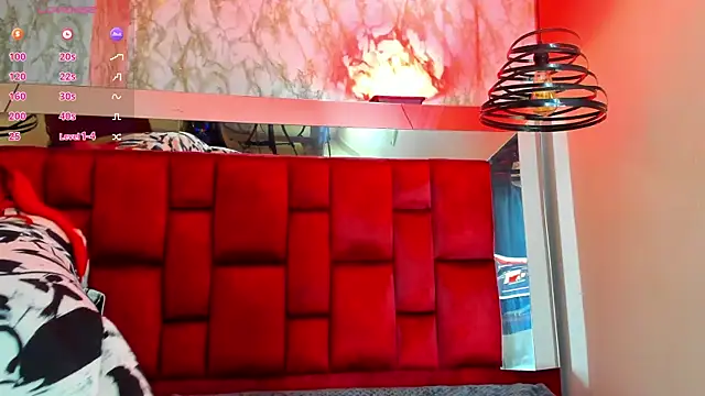 Antonella Santorini online show from April 16, 2026, 6:52 pm