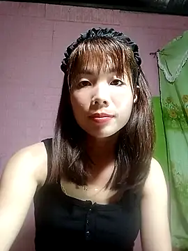 AmyLinee01 online show from March 27, 2026, 5:27 am