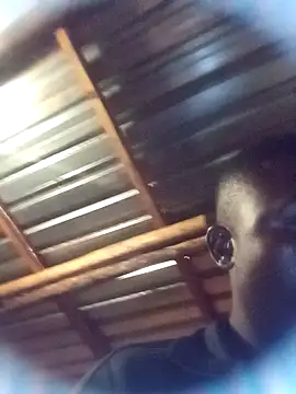 VrXis online show from April 15, 2026, 10:32 pm