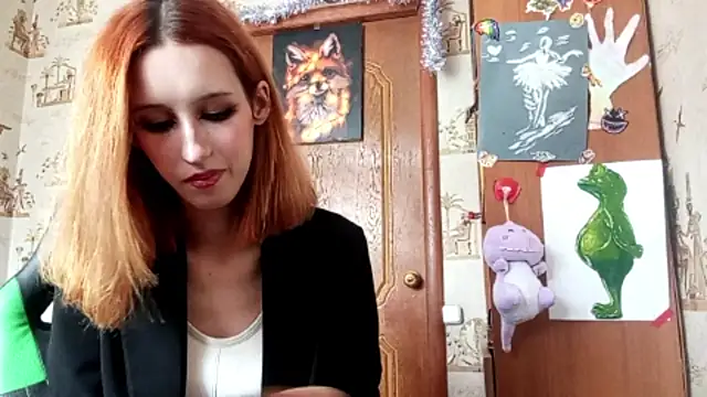 SirenFrost online show from April 14, 2026, 11:04 am