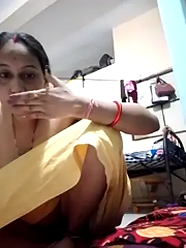 Snapshot of Sexi_roovi chatting on July 27, 2026, 6:48 pm Sexi roovi online show from July 27, 2026, 6:48 pm